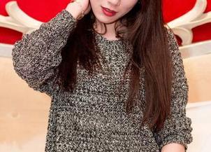 GIRLT果团网 - 谁说灰丝只适合冬天？尹意纯给你看免费写真，夏天也能美得不行！