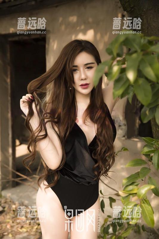 GIRLT果团网 - 空姐的美图大曝光：莫雅琪展示了什么叫高空优雅！