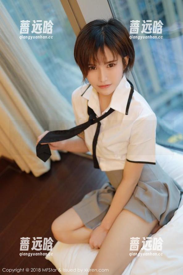 MFStar模范学院-糯美子Mini MFStar模范学院 - 阳光下,糯美子Mini和她的海边写真原图:简直是调皮的光影