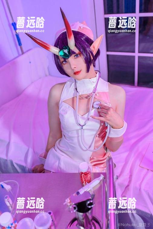 一秒沉浸：Natsuko夏夏子在碧蓝航线里的高清泳装照片，水和阳光的绝妙组合
