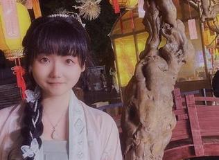 Sayako＿今年4岁的最新写真：原神胡桃资源，简直让人无法呼吸！