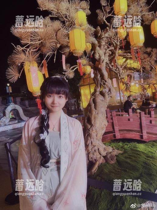 Sayako＿今年4岁的最新写真：原神胡桃资源，简直让人无法呼吸！