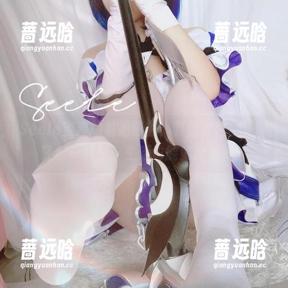 Seele麦麦的私拍时刻：夏雪铃兰物语，轻松一转身，生活也能如此美好！
