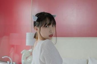 Uhye(이유혜)的女孩写真，精选你想象中的无穷可能