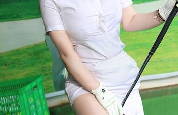 Xiuren秀人网 - 最新的媛媛酱Belle体操服套图：穿越运动与梦境的边缘