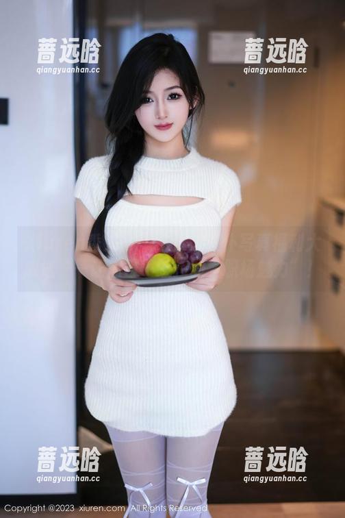 Xiuren秀人网 - 小逗逗女仆写真福利大放送——让你目不暇接的“职场魅力”！