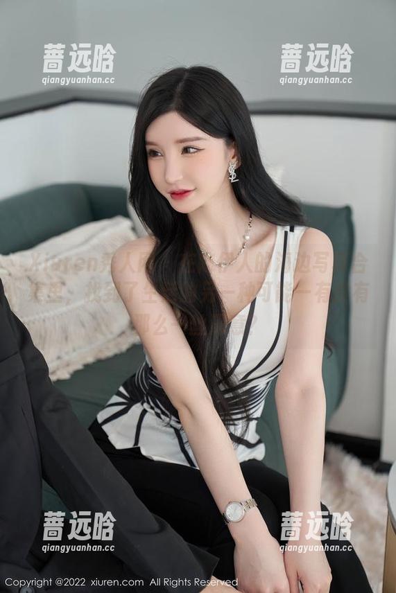 Xiuren秀人网 - 在陈伊人的海边写真合集里，找到了生活的另一种可能—有没有那么一丝深意？