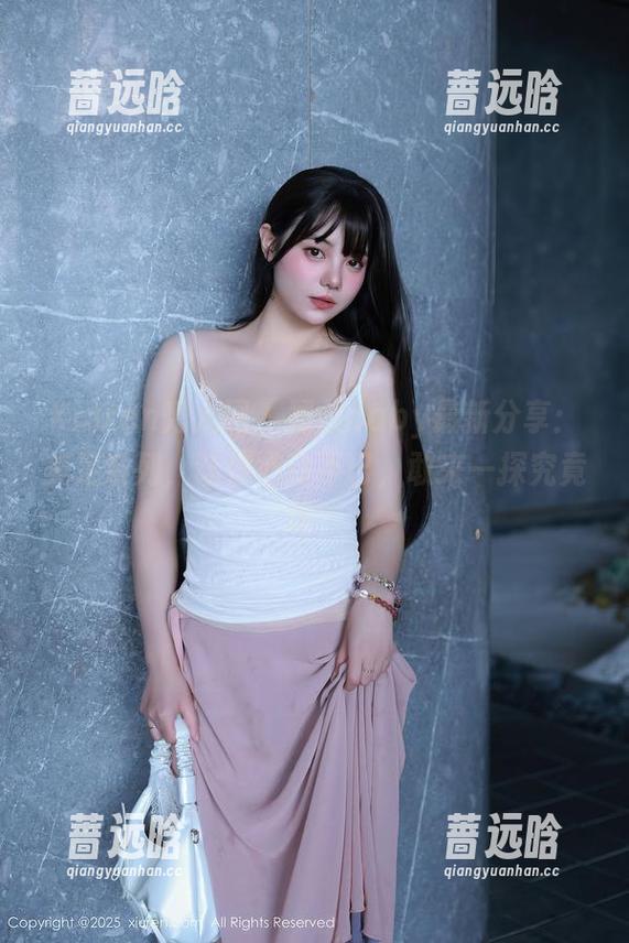 Xiuren秀人网-颖仪baby Xiuren秀人网 - 颖仪baby最新分享:美足系列,让你心动不已,敢来一探究竟吗?
