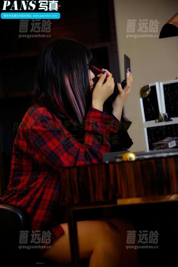 pans - 小鱼护士写真：高清图库为你呈现不一样的温柔