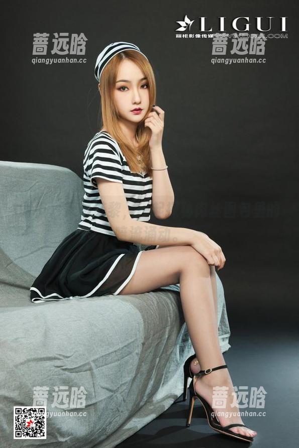 丽柜 - 跟着苏黎，一起探秘肉丝图包里的暗流涌动。