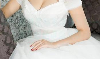 克拉女神 - 雅楠花嫁写真集：每一张都像是在悄悄诉说故事