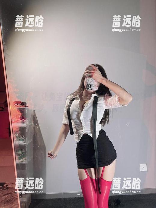 微密圈 - 让兔宝妮to的水手服唤醒你的海洋梦，原图和图集超乎想象！