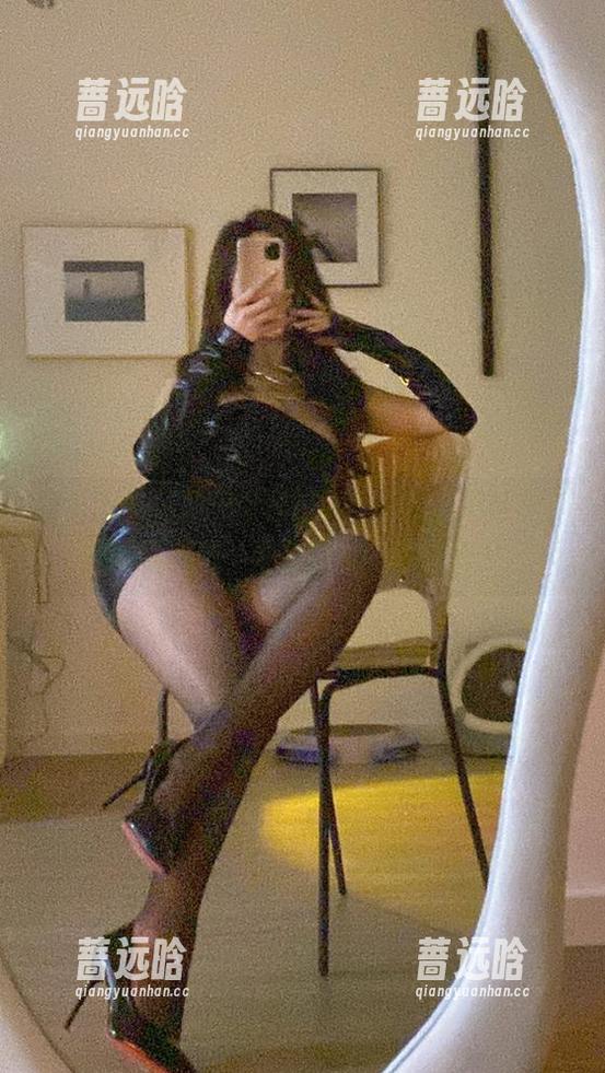 周妍希 微密圈 - 周妍希带你进入女仆的奇妙世界,壁纸里全是‘为民服务’的样子……