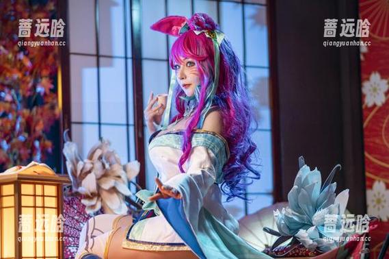 让咔喵KANEKO带你进入私人空间：信浓赛车与浴缸相遇的奇幻世界