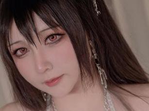 当“咔喵”遇上“B本明日奈”：一段不正经的cos图集故事！
