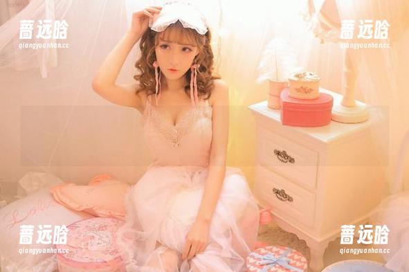 在下萝莉控ii透明写真：让你意识到，你从未见过如此“透彻”的艺术！