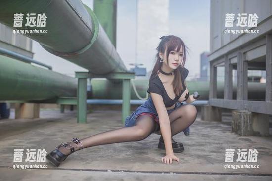 更新速递：从宅夏yoko的奶牛写真看，为什么她总是能抓住夏天的心？