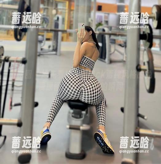 微密圈 - 抢先看！小猫咪ck清纯风格的免费原图，心动不已的瞬间