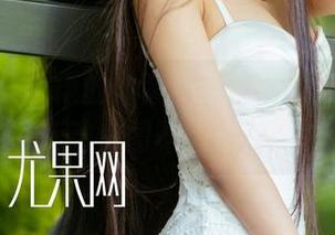 尤果网 - 小琪的体育课：那些‘免费’的运动套图不容错过！