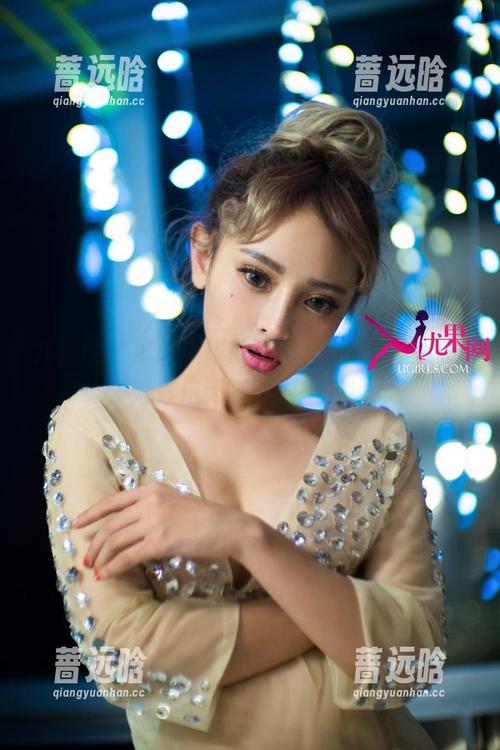 尤果网 - 被萌琪琪的红裙套图控制住了，简直是无药可救的美！