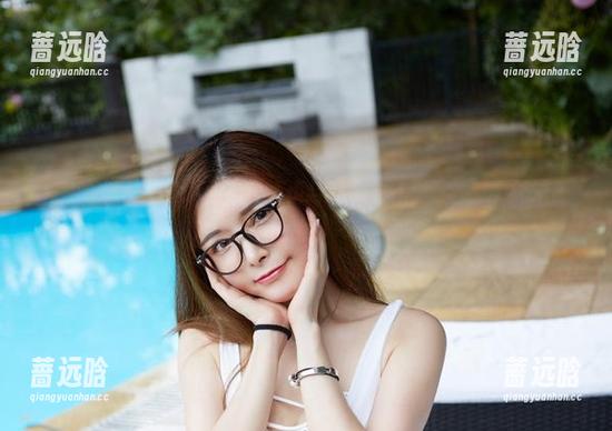 尤物馆 - 图集：Amrita贞贞与棉袜的绊脚石，魅力无法抵挡