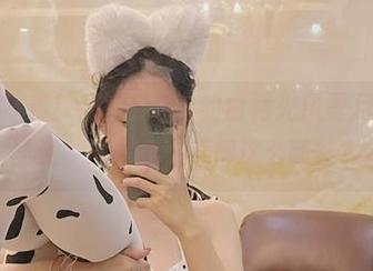 微密圈 - 看！张鑫baby的白裙光风霁月，毫无圣光，原图怎么美得这么随性？