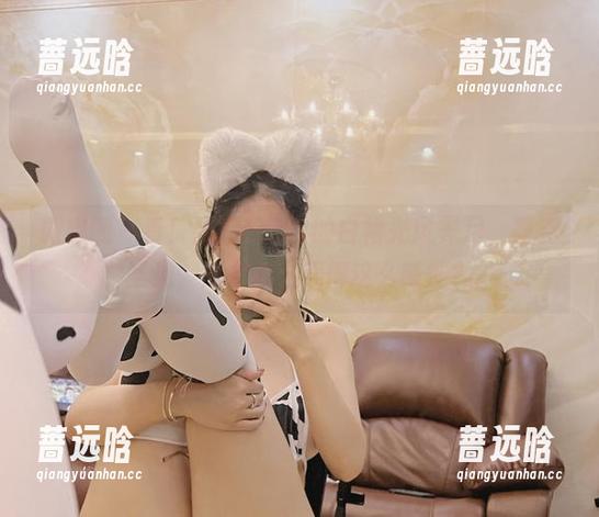 张鑫baby 微密圈 - 看!张鑫baby的白裙光风霁月,毫无圣光,原图怎么美得这么随性?
