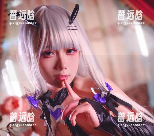 末夜787最新力作，学妹的写真作品集华丽更新中！