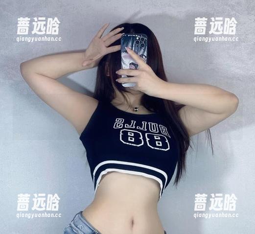 微密圈 - 看！桃沢樱呀穿着白色裹胸吊带袜的原图分享，仿佛空气都变得甜腻！