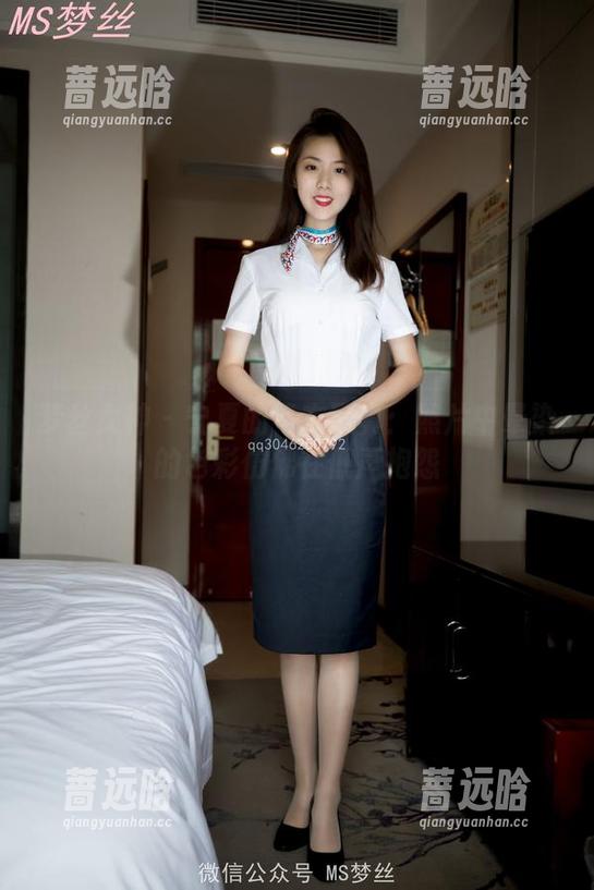 梦丝女神 - 宁夏的毛衣写真：照片中晕染的色彩仿佛在低声抱怨
