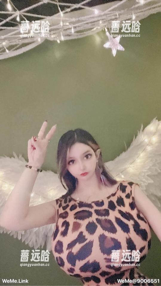 微密圈 - 私拍中的梦露veronica：红裙也有春暖花开的那一刻，你看到的只是冰山一角！