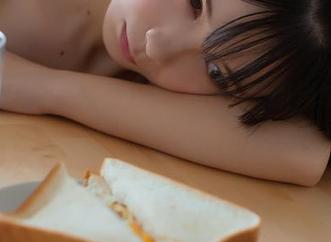 波萝社 - 私房写真新图频出，听说Suki朱忆音的美丽能阻挡任何形式的失眠！