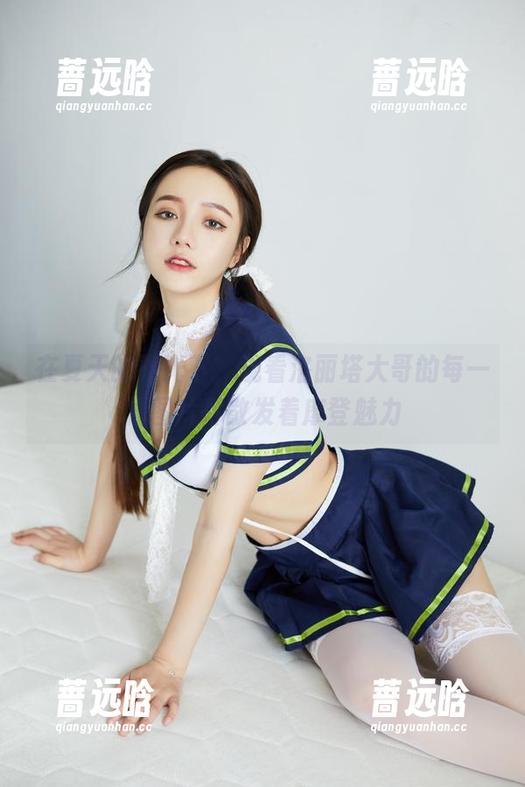 在夏天的阳光下，观看洛丽塔大哥的每一幅图片都散发着摩登魅力