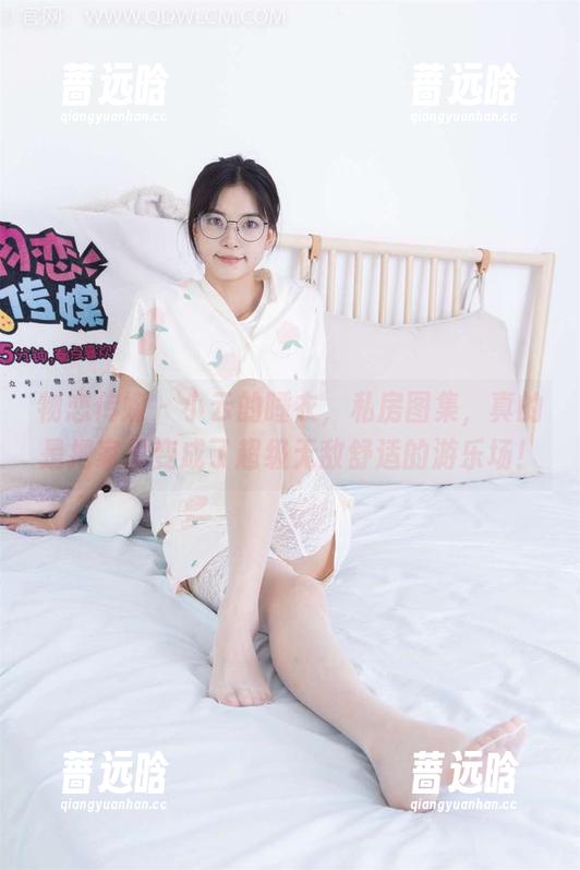 物恋传媒 - 小云的睡衣，私房图集，真的是把家里变成了超级无敌舒适的游乐场！