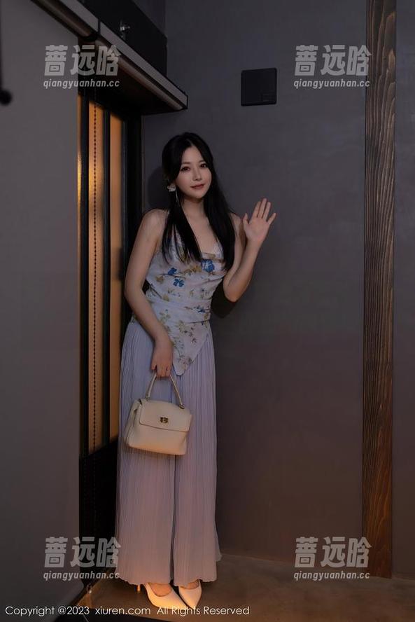 秀人网 - 收集Olivia童安琪油亮图片：这一组能把你晃出光芒四射的感觉！