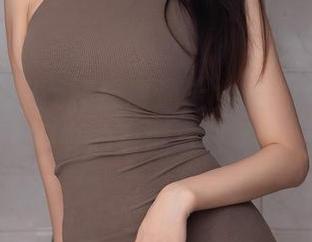 秀人网 - 当z杯悠悠遇上女王：超高清套图中的羞涩与奇幻！