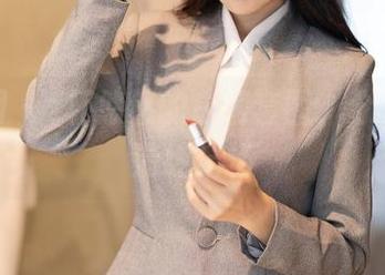 秀人网 - z杯悠悠的白裙套图，分享你的清纯记忆