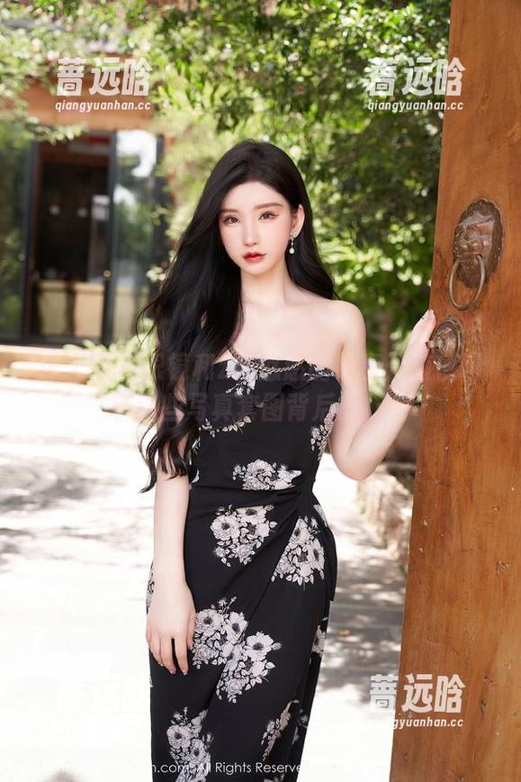 秀人网 - 眼镜和z杯悠悠的故事：随便聊聊这些写真套图背后的秘密