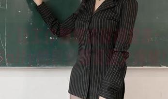 秀人网 - 让工作服变成时尚宣言：夏诗诗Sally的职业装资源大揭秘！