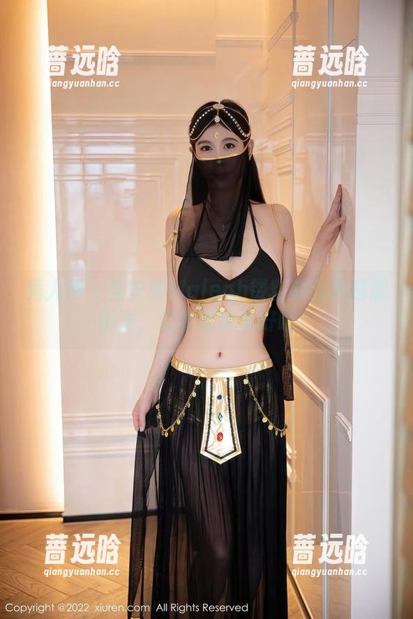 秀人网 - 当安然Maleah镂空的身影邂逅阳光，分享这份美好吧！