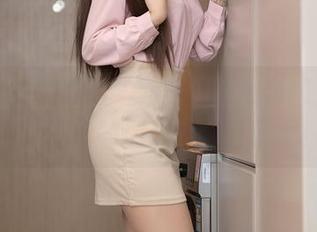 秀人网 - 油亮的容容容Alice合集，下载后能让你的朋友圈炸开了锅！