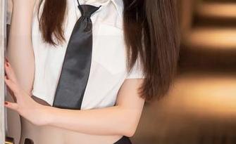 秀人网 - 糯美子nini：高清原图带你进入一个油亮的梦幻世界！