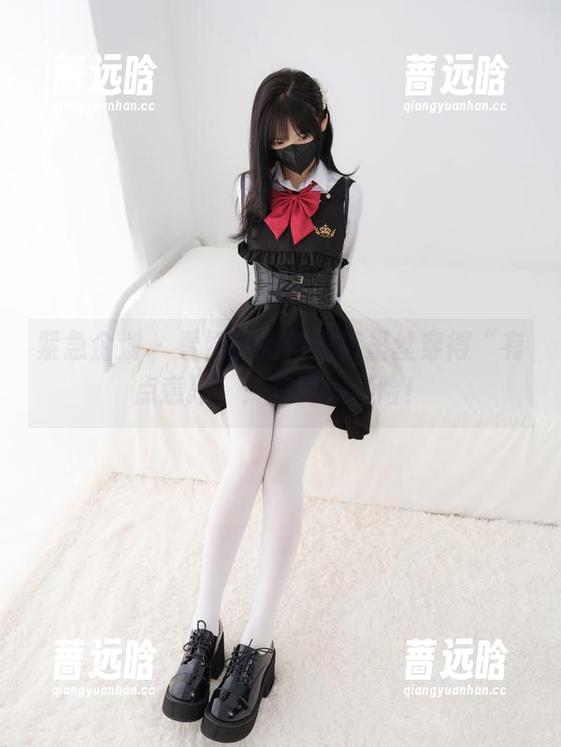 紧急企划-奶昔 紧急企划 - 看奶昔如何把裤里丝穿得“有点意思”:写真大冒险!