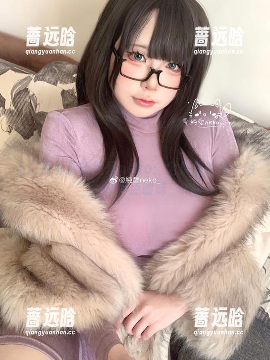 当白衬衫遇上纯爱neko：全集里的每一帧都有点暧昧