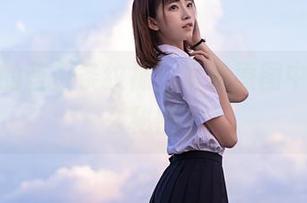 绮太郎的蓝白条纹袜，写真原图中藏着什么秘密？