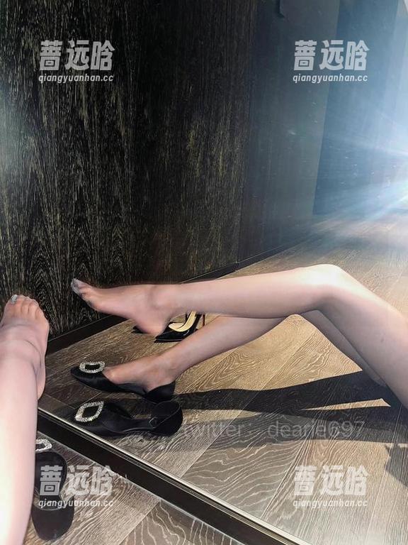 脸红Dearie 微密圈 - 别说我没告诉你!脸红Dearie主人的小女仆美图图集,真的是美到窒息!