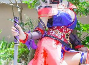 菠萝社 - 猫九酱Sakura的眼镜时刻：精选写真帮你找到心中的LOL！