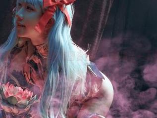 美脚警告：蓝小沂KiKi的美图资源，快来确认一下你的心脏！
