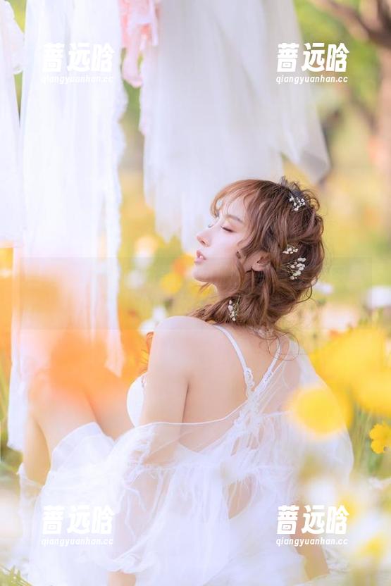 当过期米线线喵遇上和服：写真集原图里的魔幻马戏团