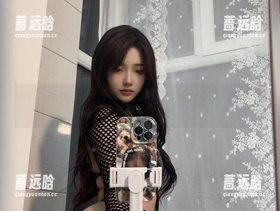 花痴必看！雯妹不讲道理皮衣作品在线，感受那份不可抗拒